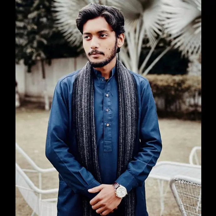 Syed Hamza, CEO of Decor Ornaments